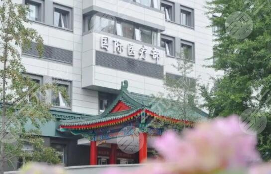 北京倒睫手术做得好的医院有哪家